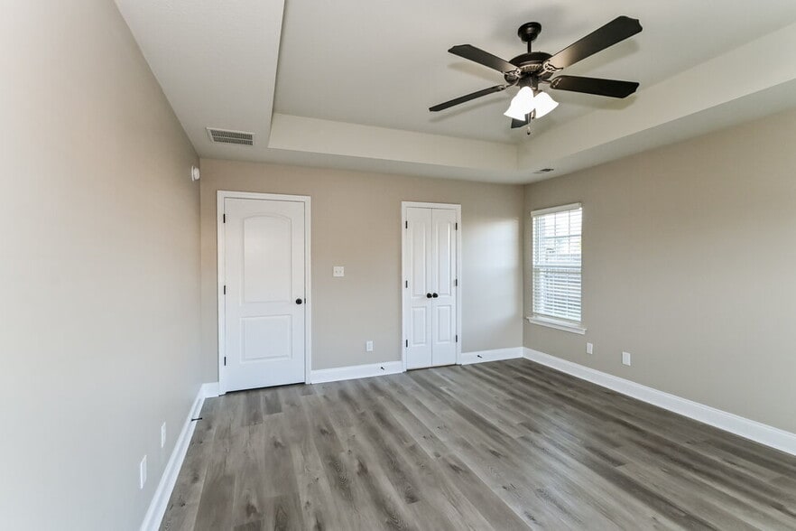 Building Photo - 3677 Dorrie Cir