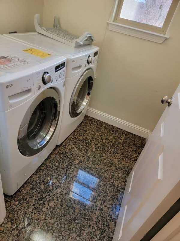 Building Photo - 469 Hawk Dr