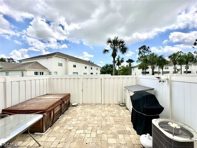Building Photo - 3605 Cedar Oak Dr