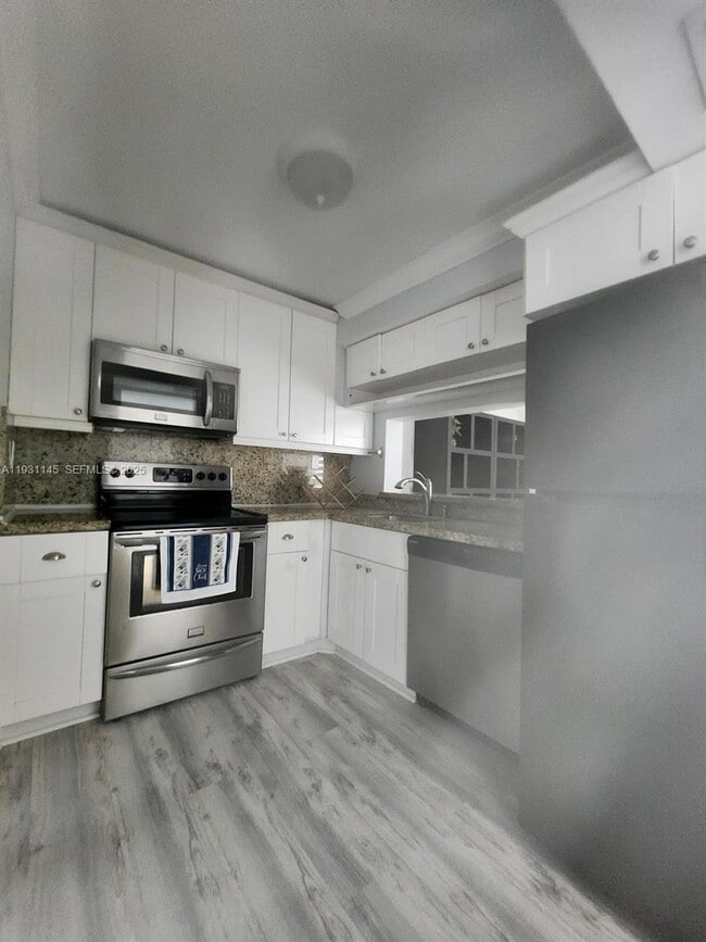 Building Photo - 11790 SW 18th St