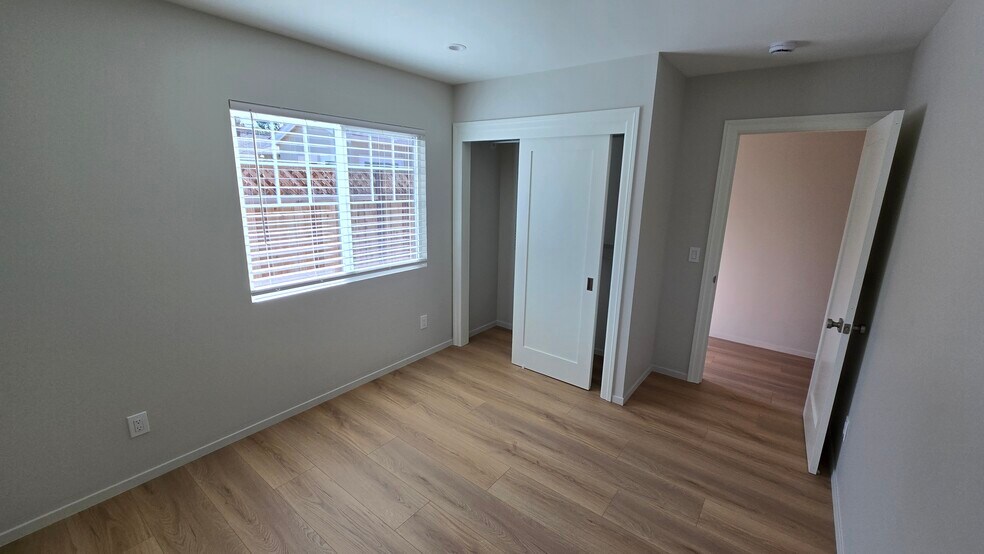 BR 3 - 740 Locust St