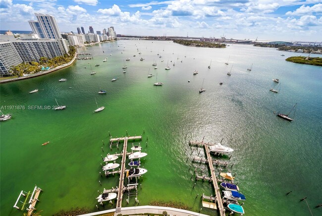 Building Photo - 11 Island Ave