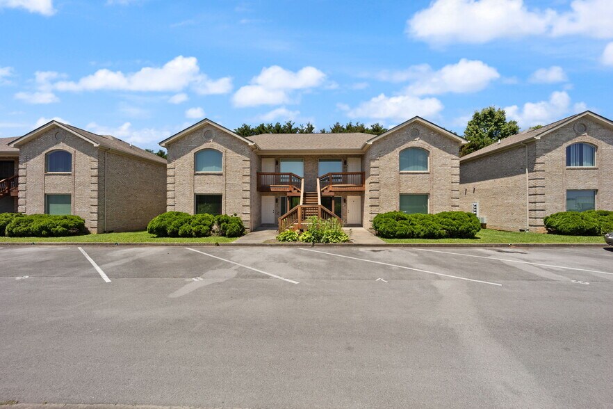 Building Photo - 22 Roks Pl