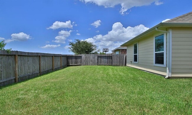 Building Photo - 21615 Rainfall Park Dr