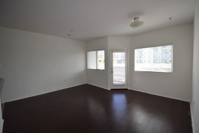 Building Photo - 5500 Bonner Ave