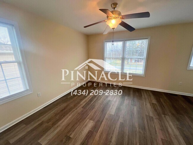 Building Photo - 749 Old Graves Mill Rd