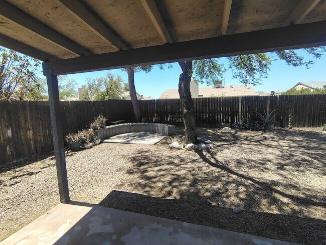 Building Photo - 2709 W Firebrook Rd