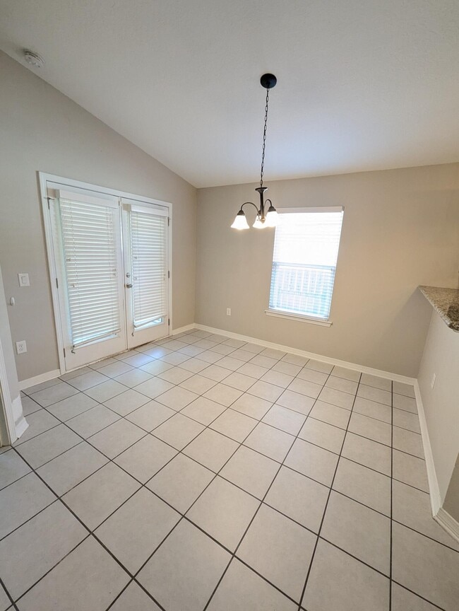 Building Photo - 8430 Island Dr