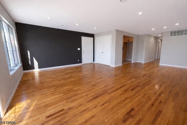 Building Photo - 231 N 12th St