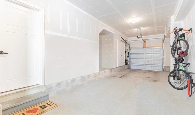 Building Photo - 6215 Herald St