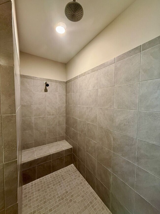 Building Photo - Anderson Creek Club Golf Course View - Available Now