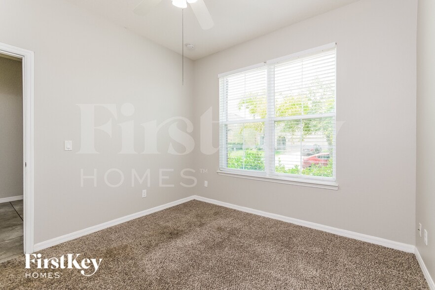 Building Photo - 3929 Pine Gate Trail