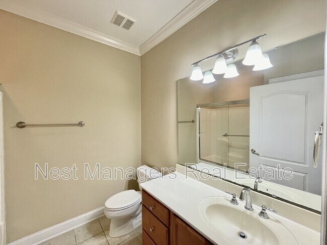 Building Photo - 1931 Dante Ln