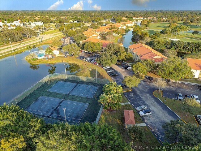 Building Photo - 12730 Vista Isles Dr