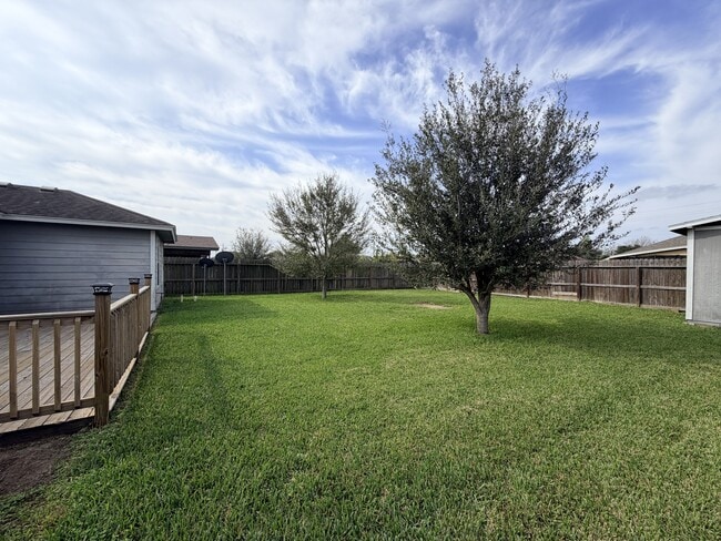 Building Photo - 103 S 4th St