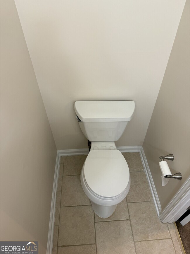 Building Photo - 228 Solomon Dr