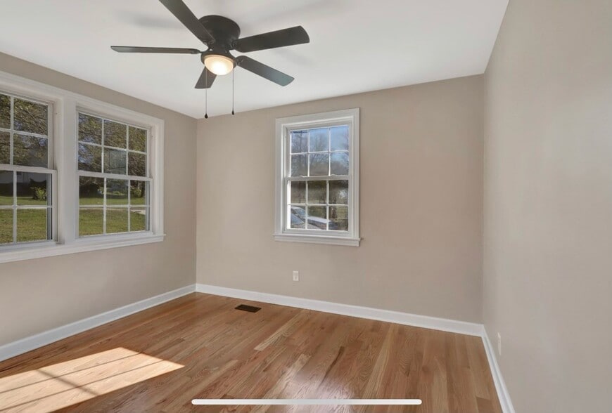 Bedroom - 462 Lanier Dr