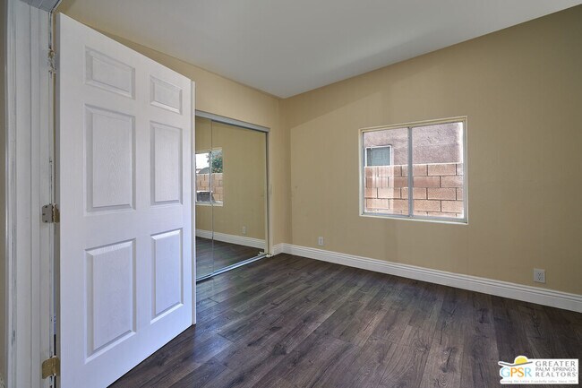 Building Photo - 51311 Avenida Velasco