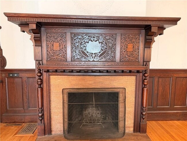 Building Photo - 412 Bellevue Ave