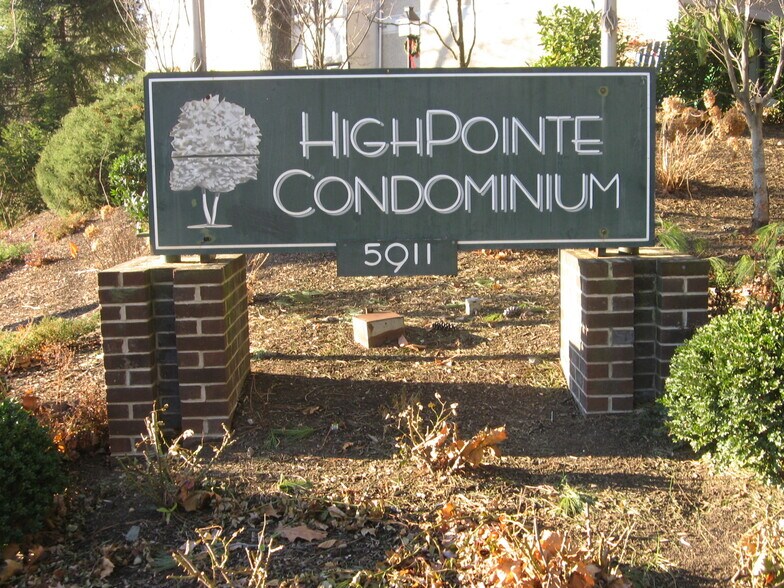 Building Photo - 5911 Edsall Rd., APT #705