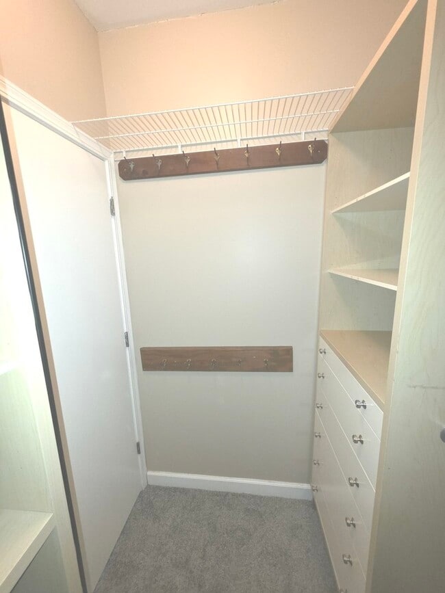 Building Photo - 1101 S State St