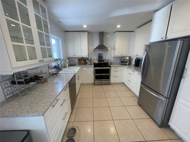 Building Photo - 9770 SW 85th Terrace