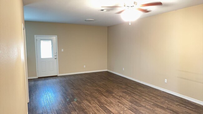 Building Photo - 3604 Barnacle Dr