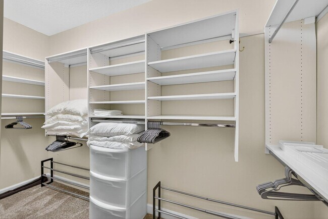 Building Photo - 902 Augusta Pointe Dr