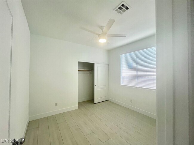 Building Photo - 10748 Tuscan Ct