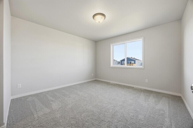 Building Photo - 6713 Samuel Dr