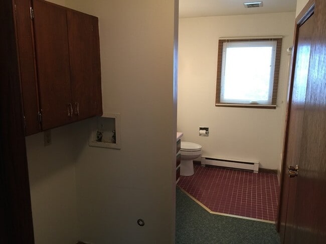 Building Photo - 1017 S 12th St