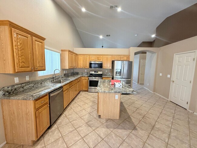 Building Photo - Beautiful Single-Story Home with 3-Car Garage & Covered Patio