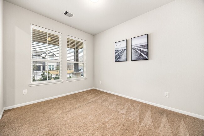 Building Photo - 4323 Wyanngate Dr