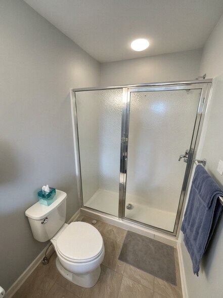 Building Photo - 680 Freedom Dr