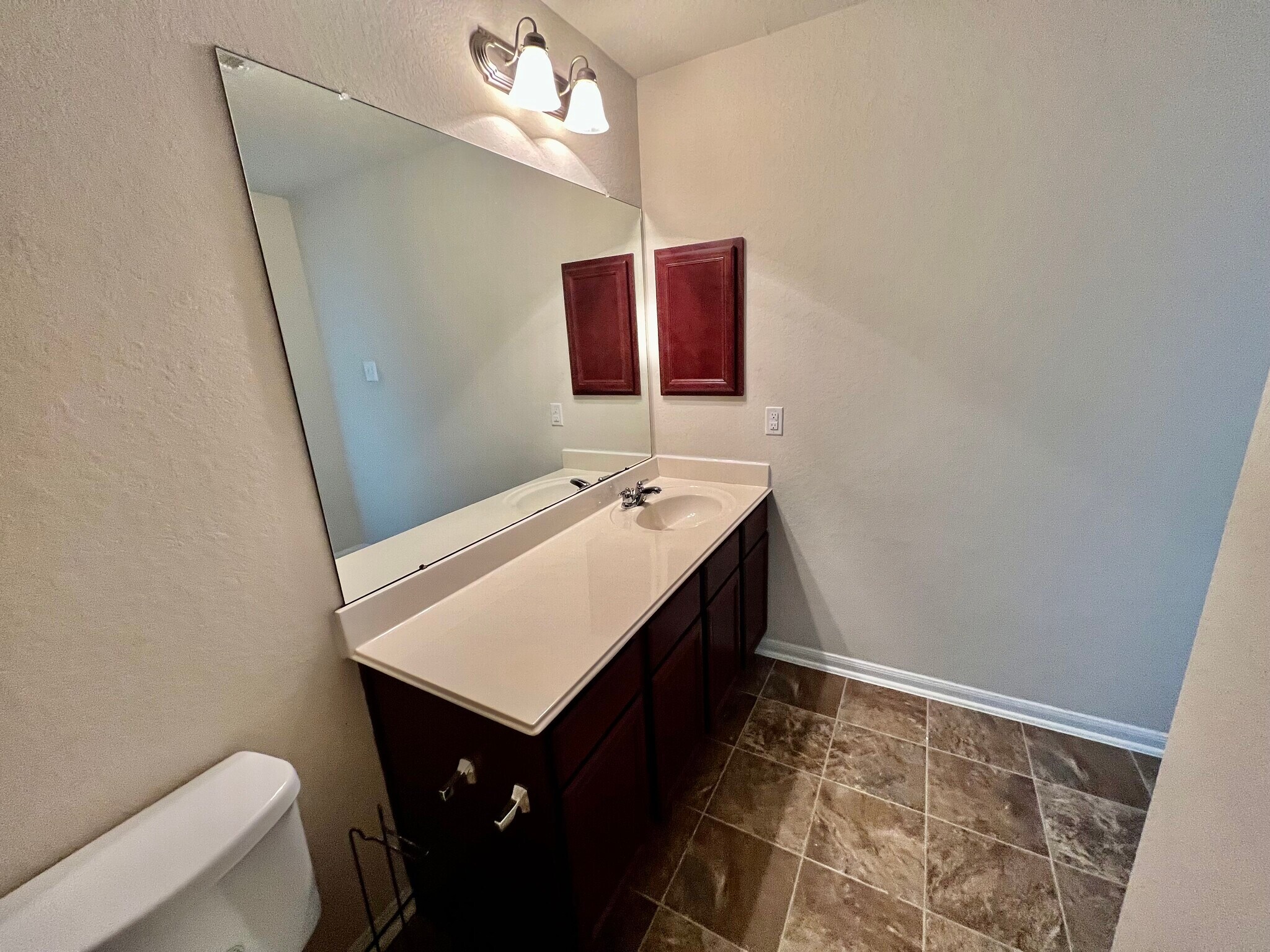 Building Photo - 15539 Sheldon Ridge Way