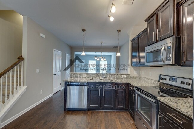 Building Photo - 6007 Dupont Cove Dr