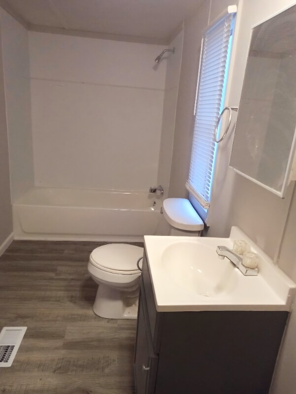 Building Photo - 777 E Yerby St