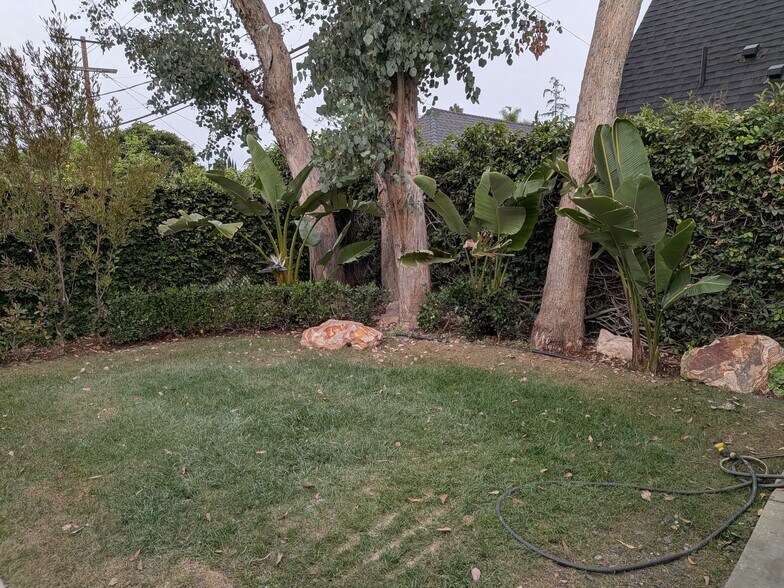 Building Photo - 626 N Cahuenga Blvd