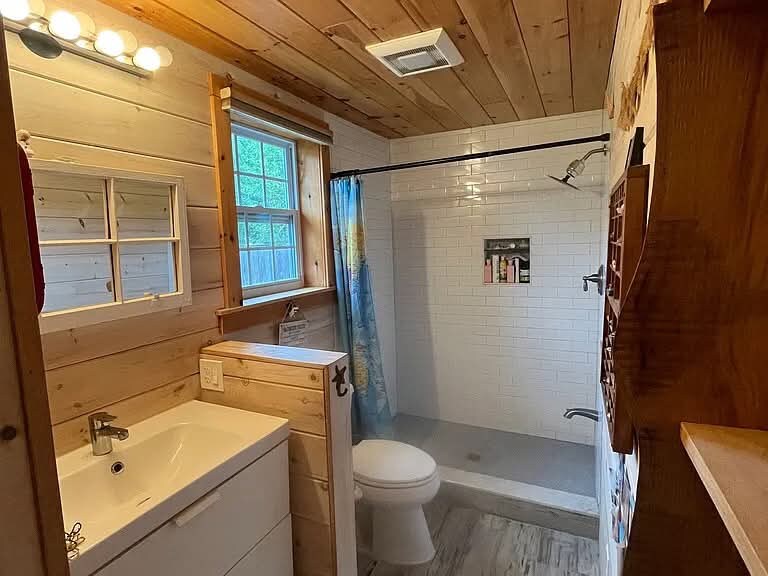 Building Photo - 2652 Woodworth Pl
