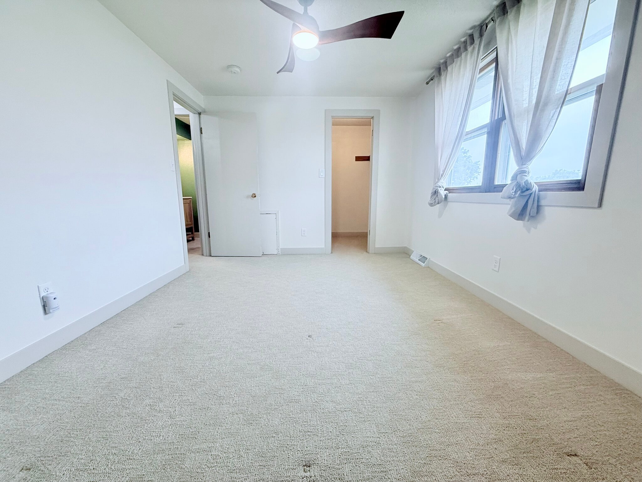 Bed #3 - 1409 W 2nd St