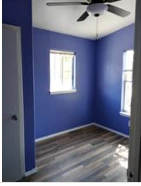 Building Photo - 9713 Sycamore Dr