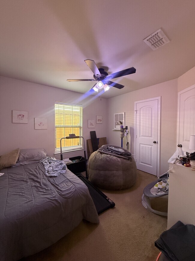 Building Photo - 6914 95th St