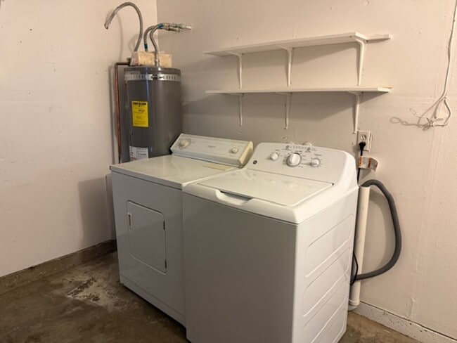 Building Photo - 77-79 West Clover St