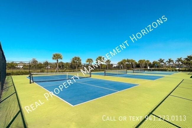 Building Photo - 2321 Blue Mahoe Ln