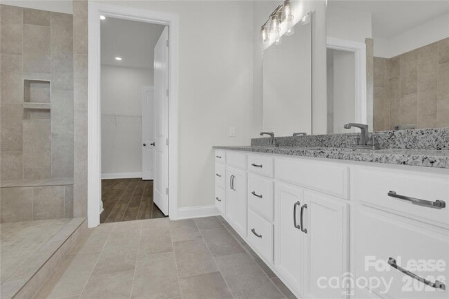 Building Photo - 4739 Anise Cir