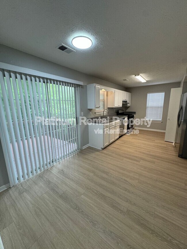 Building Photo - 1451 Glynview Cir