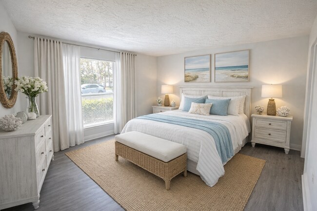 Building Photo - Kenwood