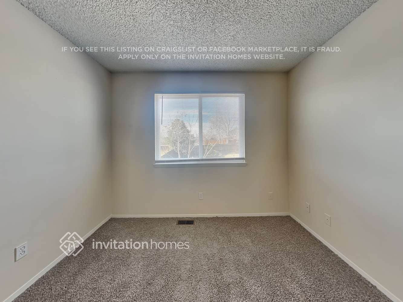 Building Photo - 9883 Cook St