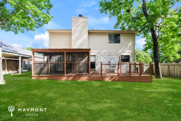 Building Photo - 2024 Northampton Dr