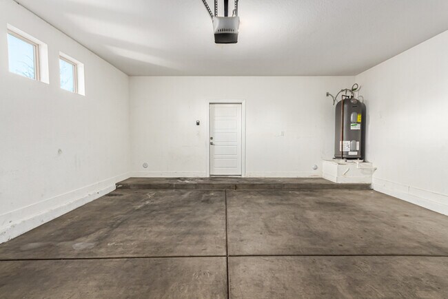 Building Photo - 7531 E Billings St